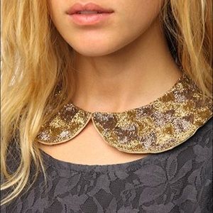 *DONATING SOON* Blair Peter Pan Collar Necklace